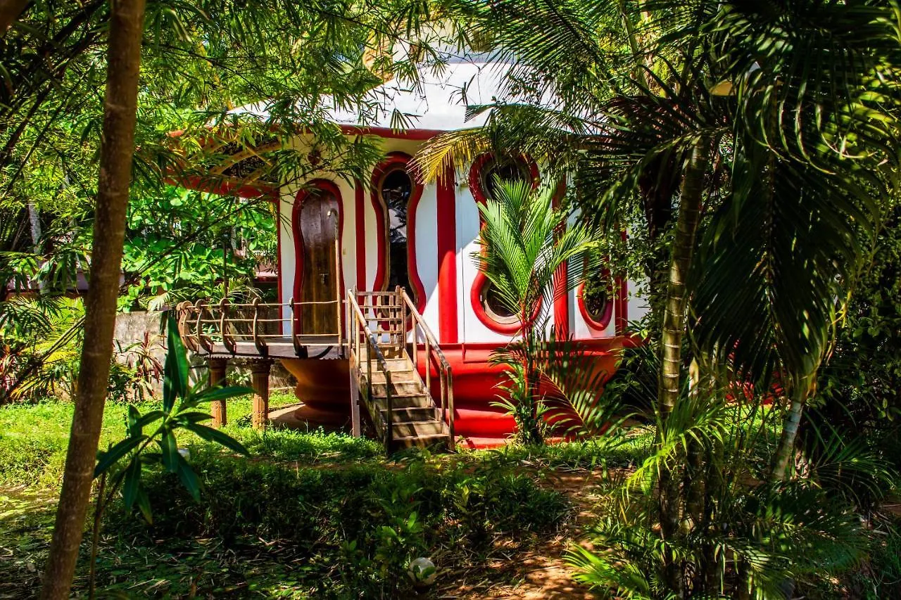 Hotel Eden Garden Varkala